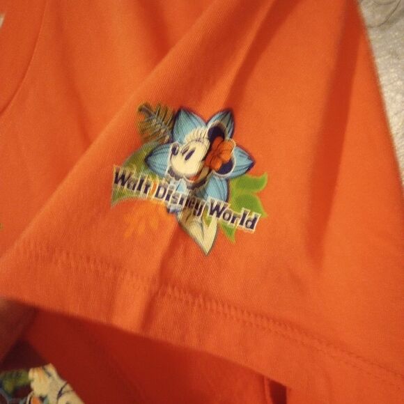 Walt Disney Minnie surf hula t shirt - Picture 3 of 10